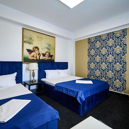 Galaţi Hotel Evianne Boutique מראה חיצוני תמונה