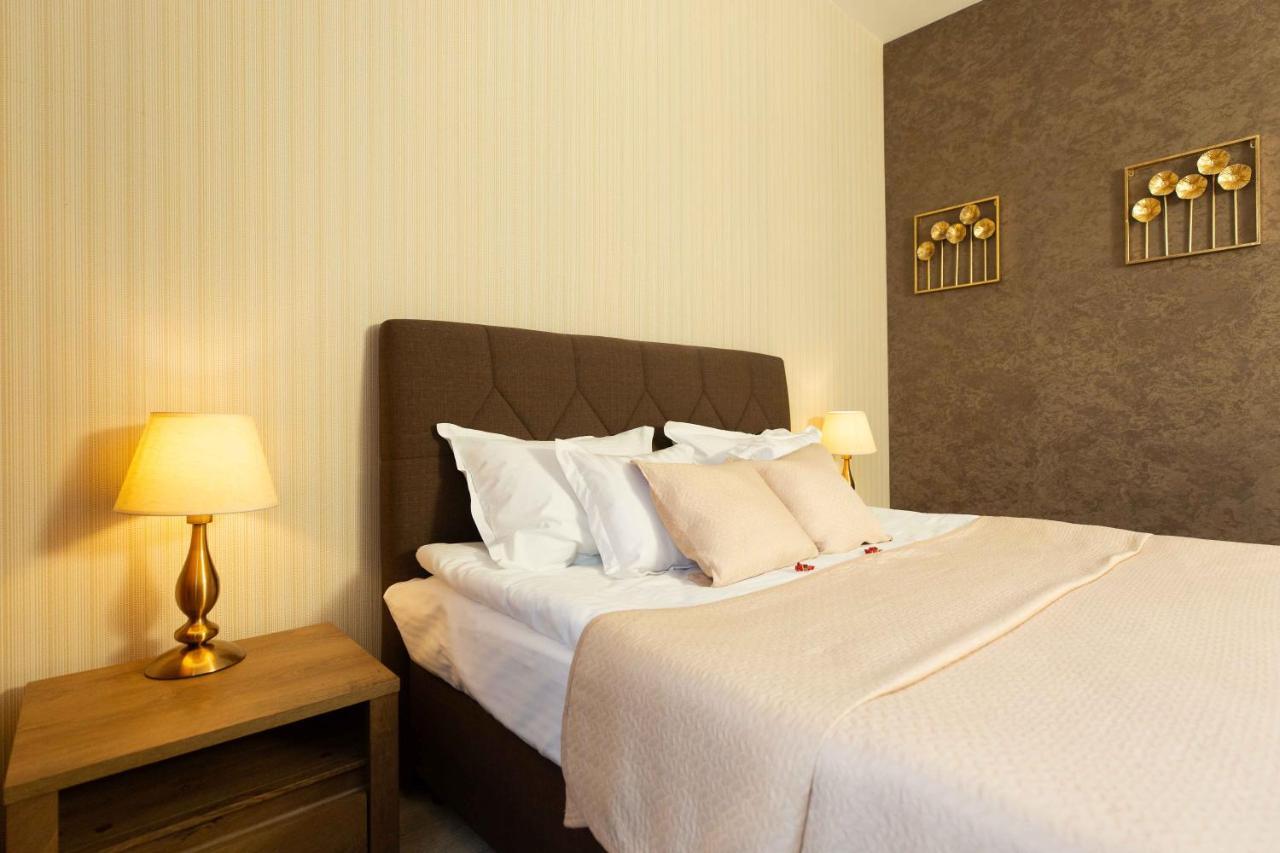 Galaţi Hotel Evianne Boutique מראה חיצוני תמונה